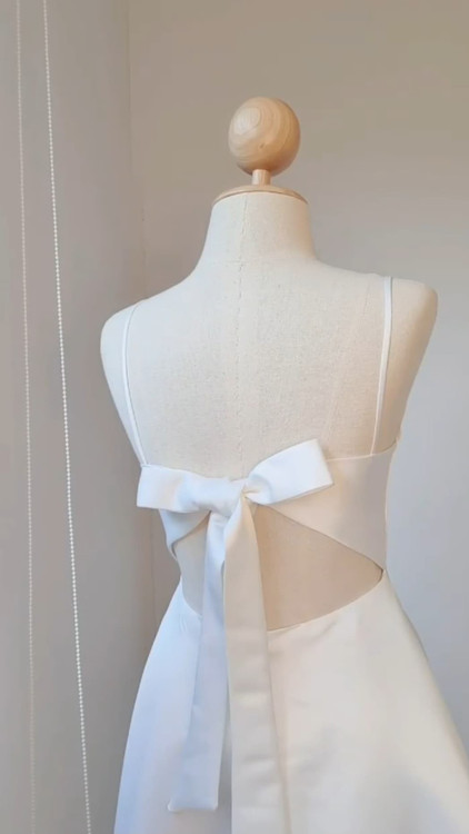 مجلسی ساتن پاپیون دار